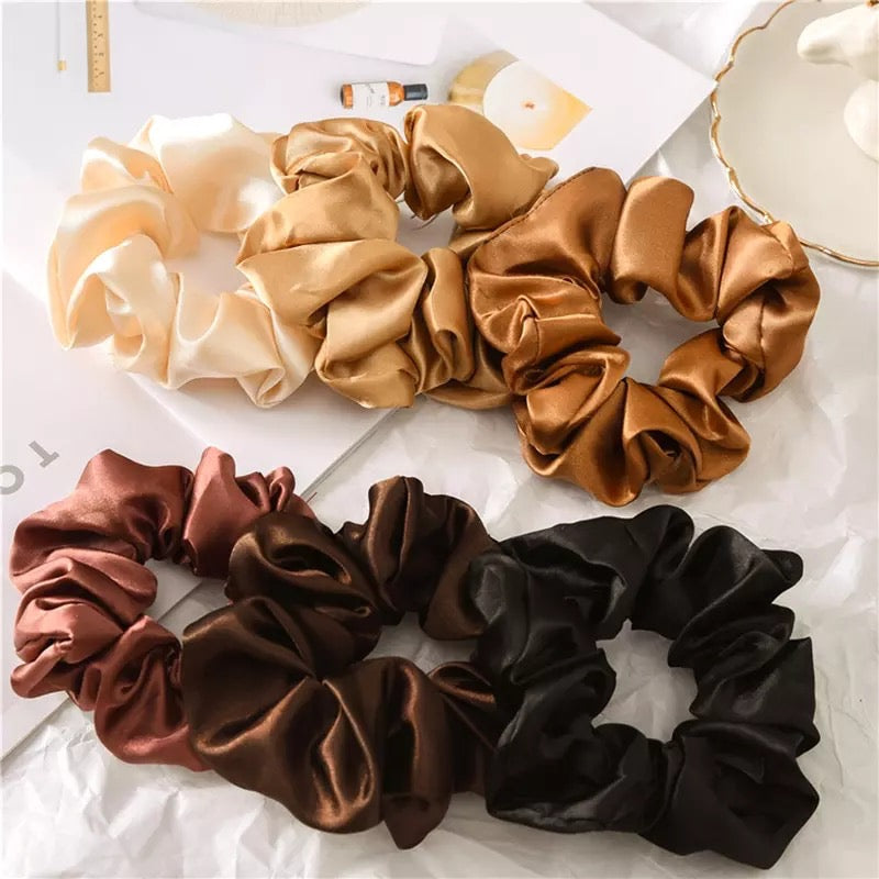 Plain scrunchies